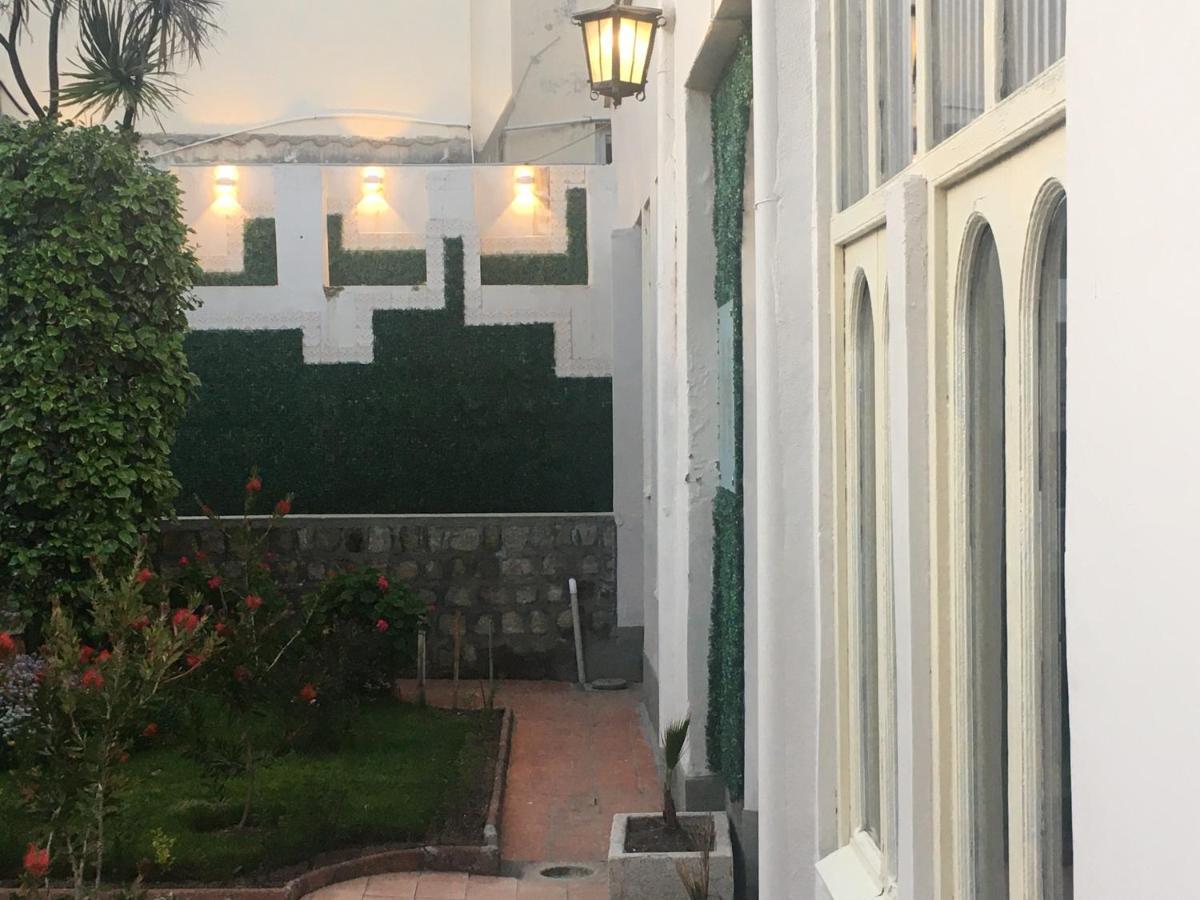 La Casa De Teresita Hotel La Paz Exterior photo
